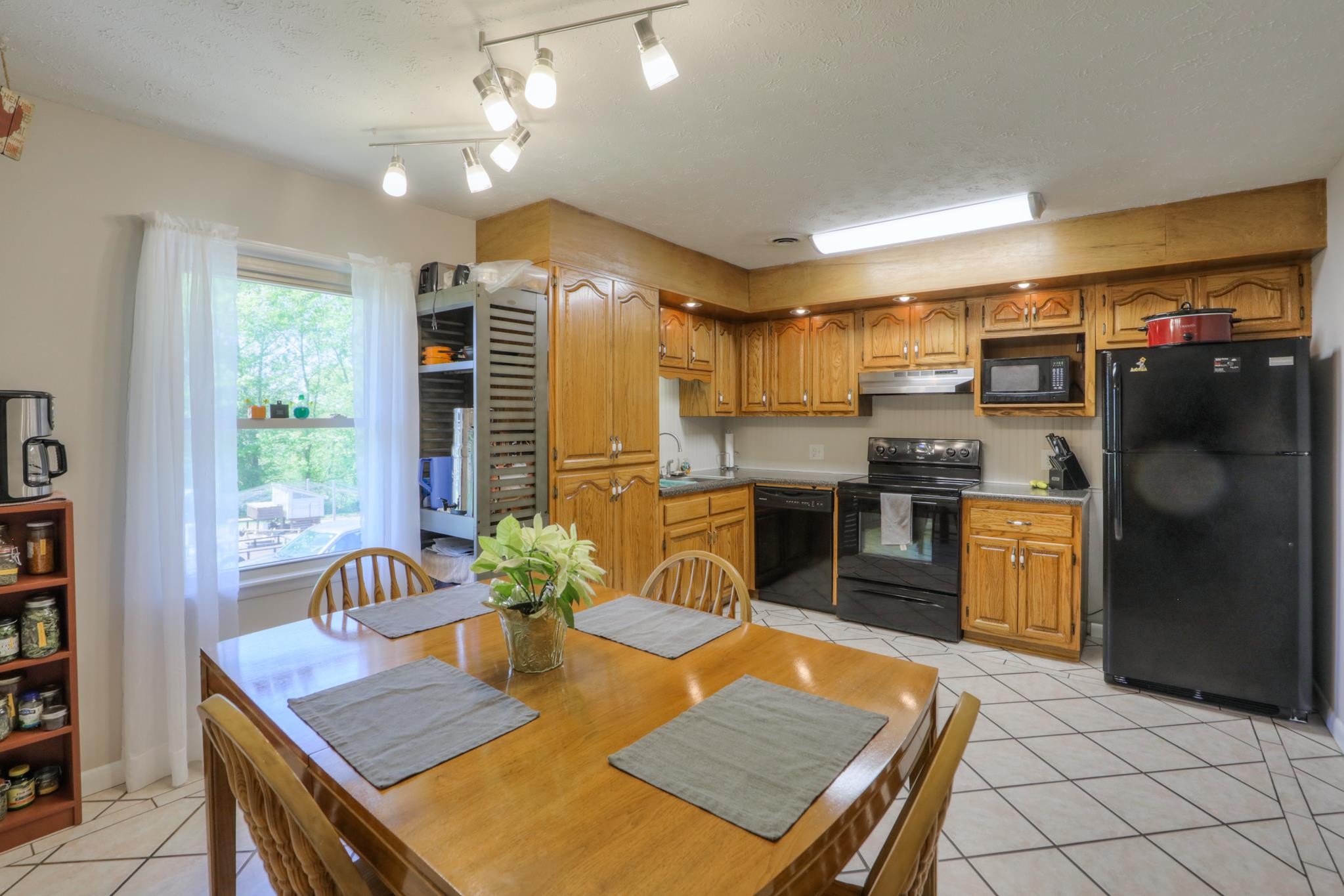 313 Rolling Acres Road Smithville, TN 37166 - Photo 6 of 30 Gallery Image 6