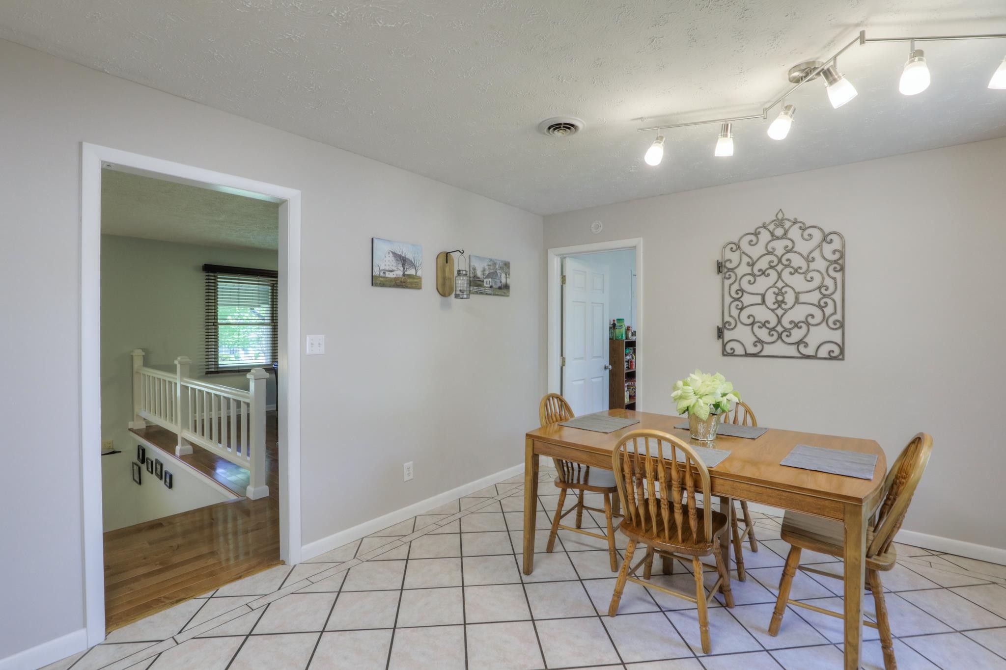 313 Rolling Acres Road Smithville, TN 37166 - Photo 8 of 30 Gallery Image 8
