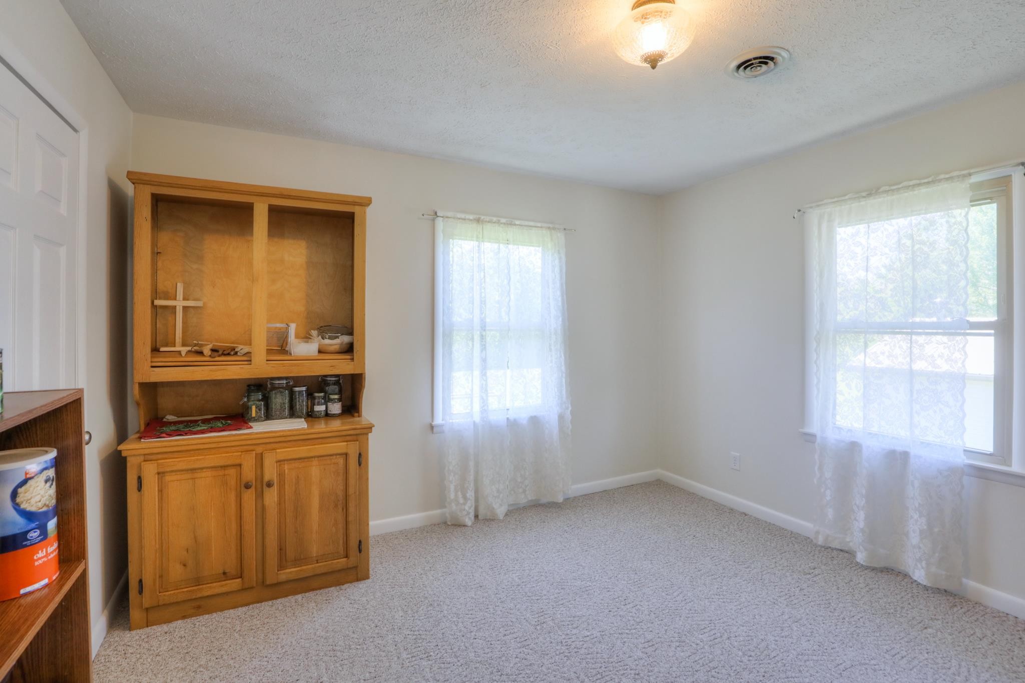 313 Rolling Acres Road Smithville, TN 37166 - Photo 9 of 30 Gallery Image 9