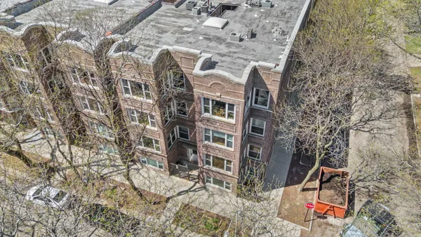 $179,000 | 7654 North Greenview Avenue, Unit 2, Chicago, IL 60626