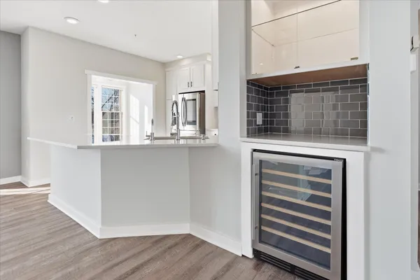 $3,700 | 972 Fairfield Court, Minnetonka, MN 55305