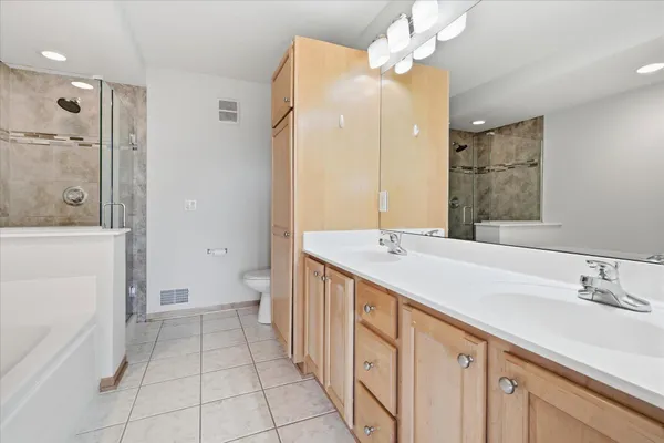 $3,700 | 972 Fairfield Court, Minnetonka, MN 55305