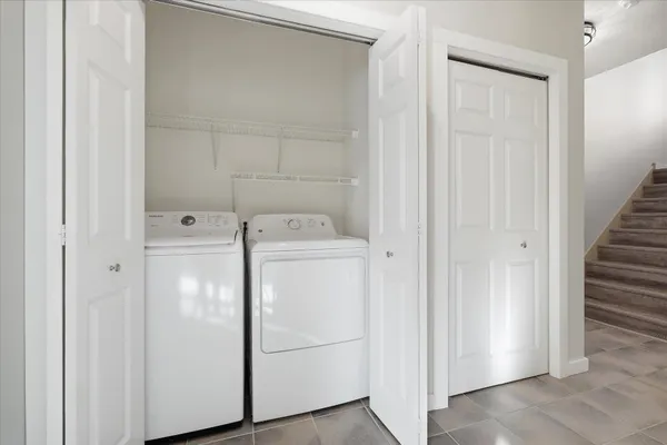 $3,700 | 972 Fairfield Court, Minnetonka, MN 55305