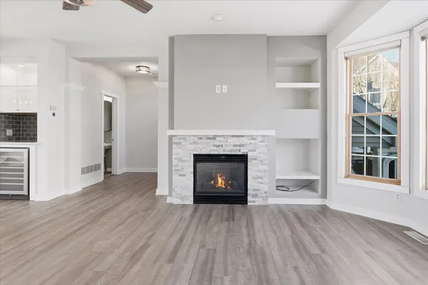 $3,700 | 972 Fairfield Court, Minnetonka, MN 55305