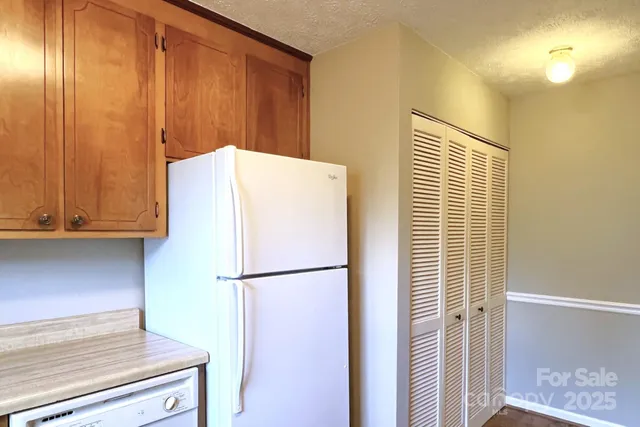 $219,000 | 35 Capri Lane, Unit 11C, Hendersonville, NC 28791