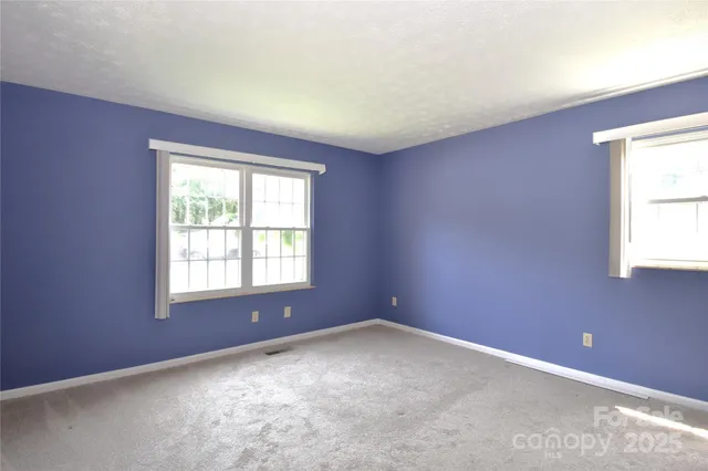 $219,000 | 35 Capri Lane, Unit 11C, Hendersonville, NC 28791