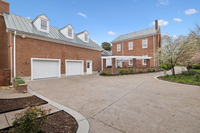 $4,495,000 | 224 3rd Avenue South, Franklin, TN 37064