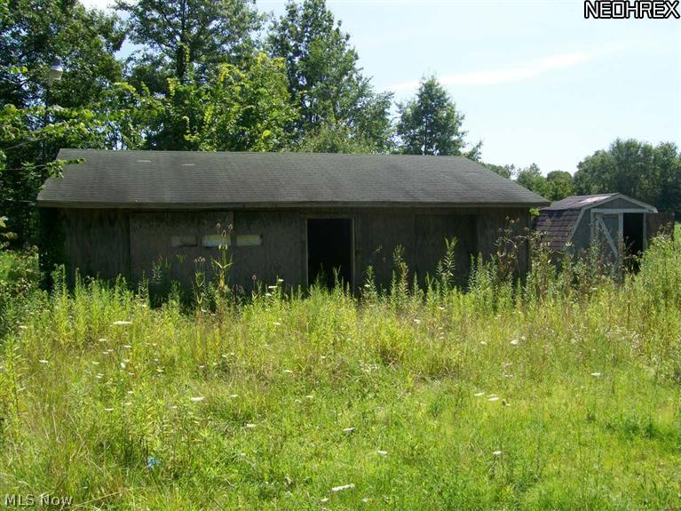 9254 North Girdle Road Middlefield, OH 44062 - Photo 9 of 10 Gallery Image 9