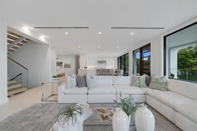 $10,200,000 | 1813 North Fort Lauderdale Beach Boulevard, Fort Lauderdale, FL 33305