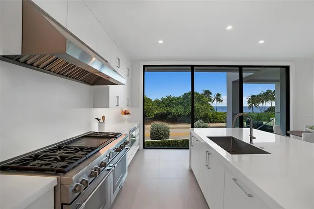 $10,200,000 | 1813 North Fort Lauderdale Beach Boulevard, Fort Lauderdale, FL 33305