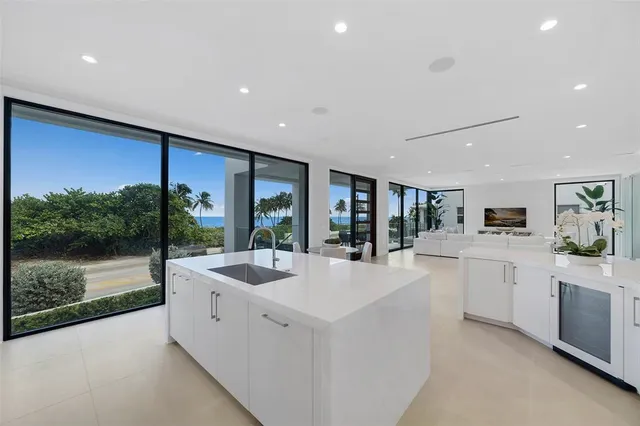 $10,200,000 | 1813 North Fort Lauderdale Beach Boulevard, Fort Lauderdale, FL 33305