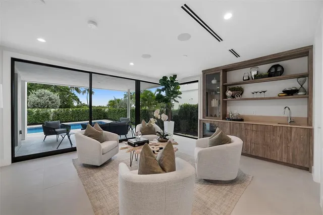 $10,200,000 | 1813 North Fort Lauderdale Beach Boulevard, Fort Lauderdale, FL 33305