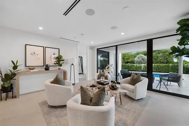 $10,200,000 | 1813 North Fort Lauderdale Beach Boulevard, Fort Lauderdale, FL 33305