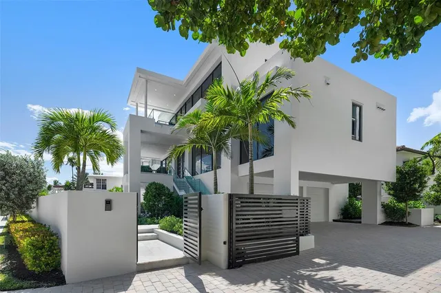 $10,200,000 | 1813 North Fort Lauderdale Beach Boulevard, Fort Lauderdale, FL 33305
