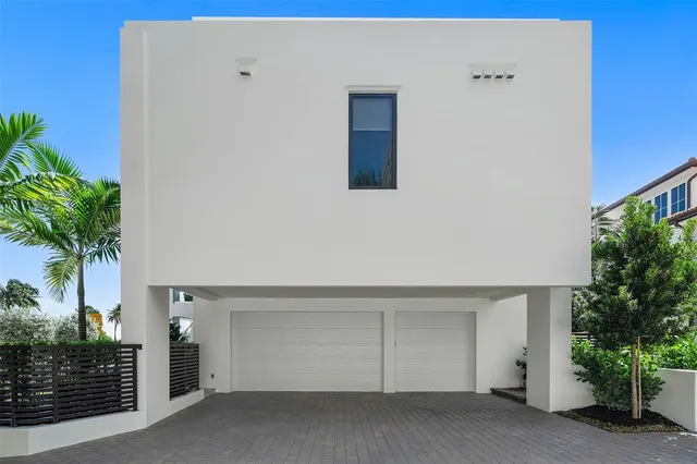 $10,200,000 | 1813 North Fort Lauderdale Beach Boulevard, Fort Lauderdale, FL 33305