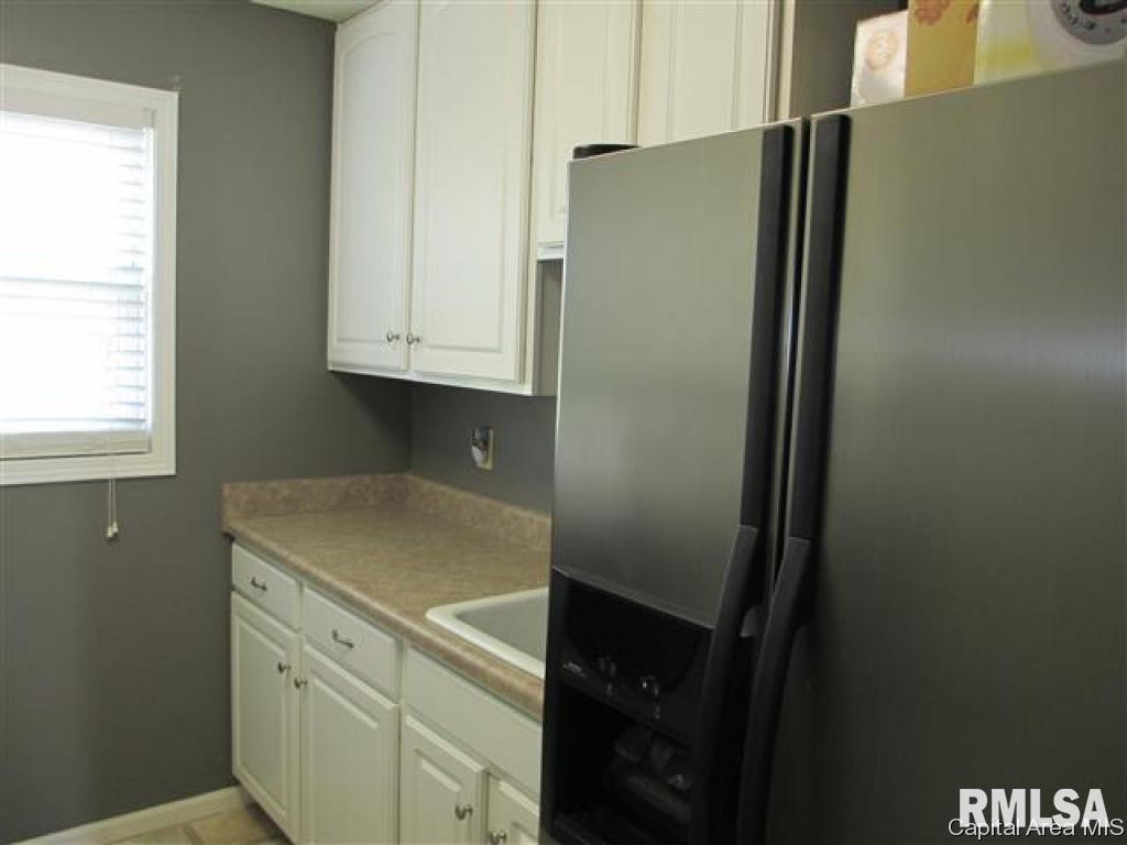 882 Water Tower Road Jacksonville, IL 62650 - Photo 9 of 15
