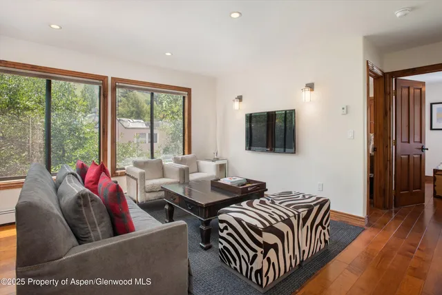 $9,500 | 725 East Main Street, Unit 309, Aspen, CO 81611