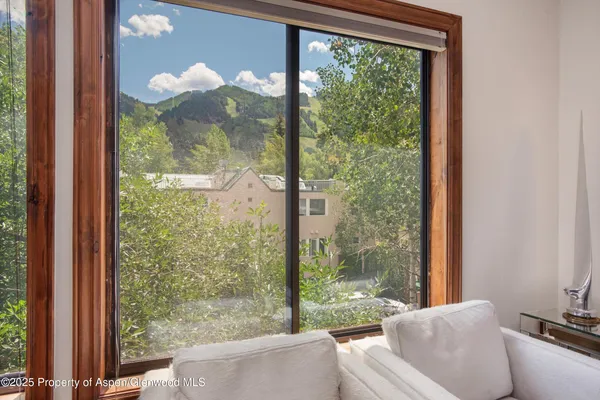 $9,500 | 725 East Main Street, Unit 309, Aspen, CO 81611