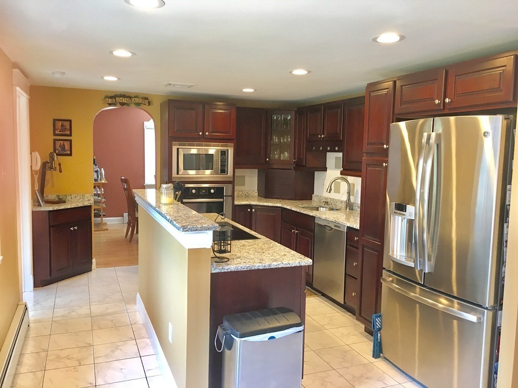 4 Melch Road Lynnfield, MA 01940 - Photo 8 of 23 Gallery Image 8