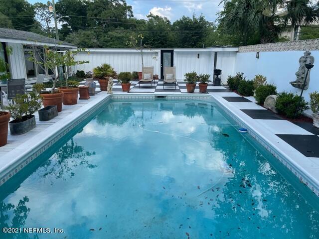 7124 St Augustine Road Jacksonville, FL 32217 - Photo 1 of 20 an outdoor view of the garden