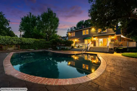 $2,999,999 | 852 2nd Street East, Sonoma, CA 95476