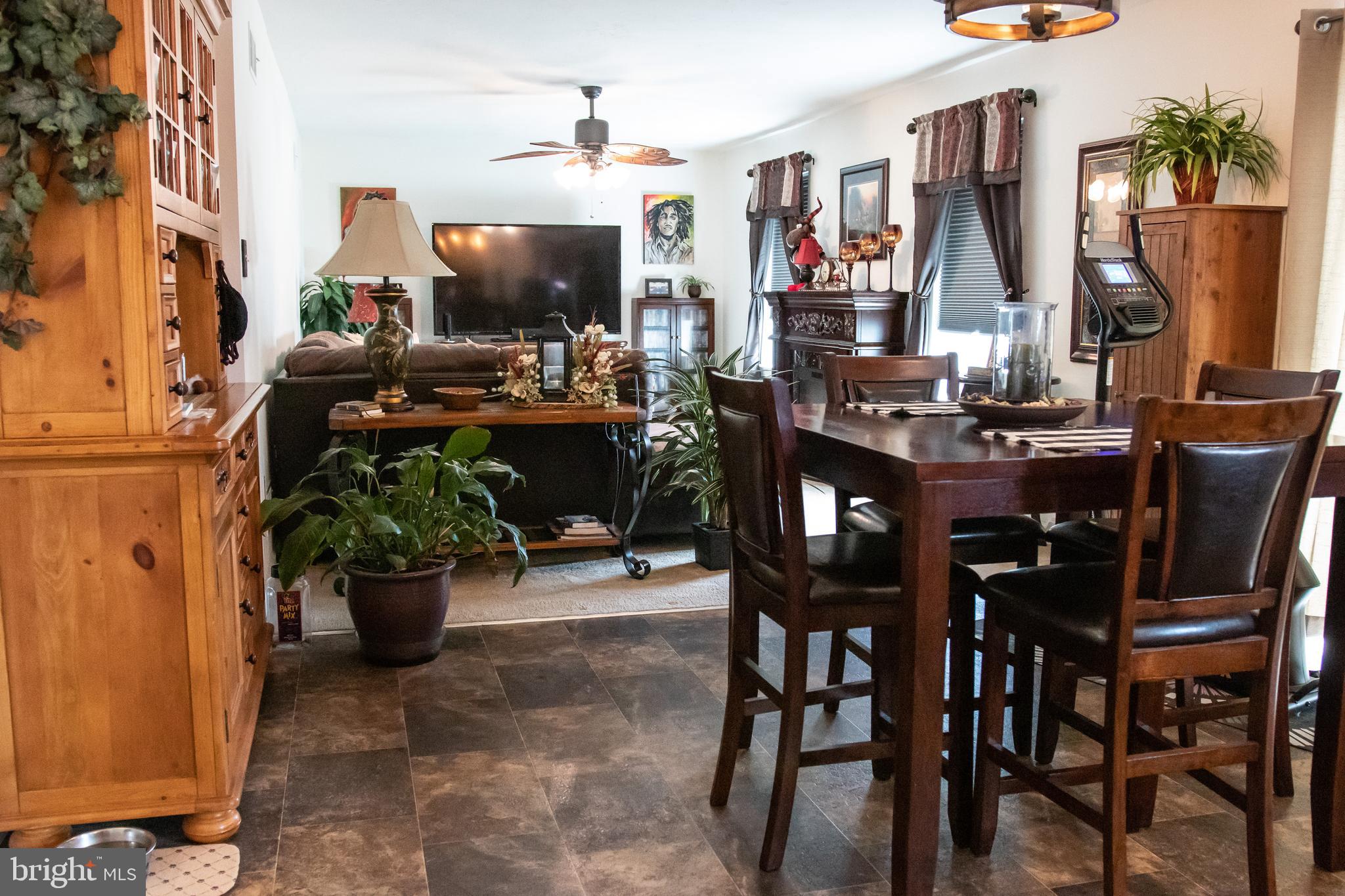108 Vista Loop Hanover, PA 17331 - Photo 11 of 31 Eat in kitchen