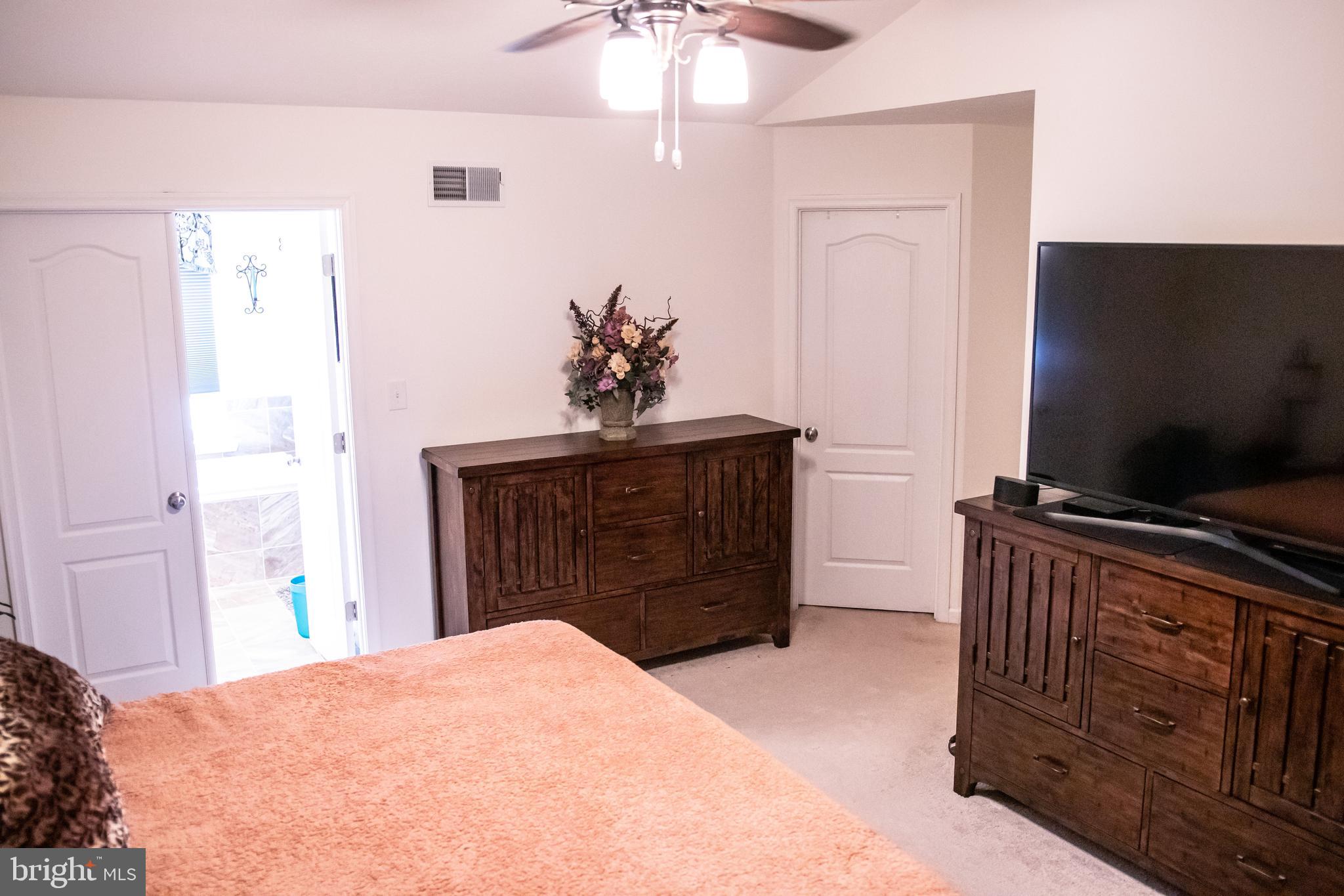108 Vista Loop Hanover, PA 17331 - Photo 16 of 31 Gallery Image 16