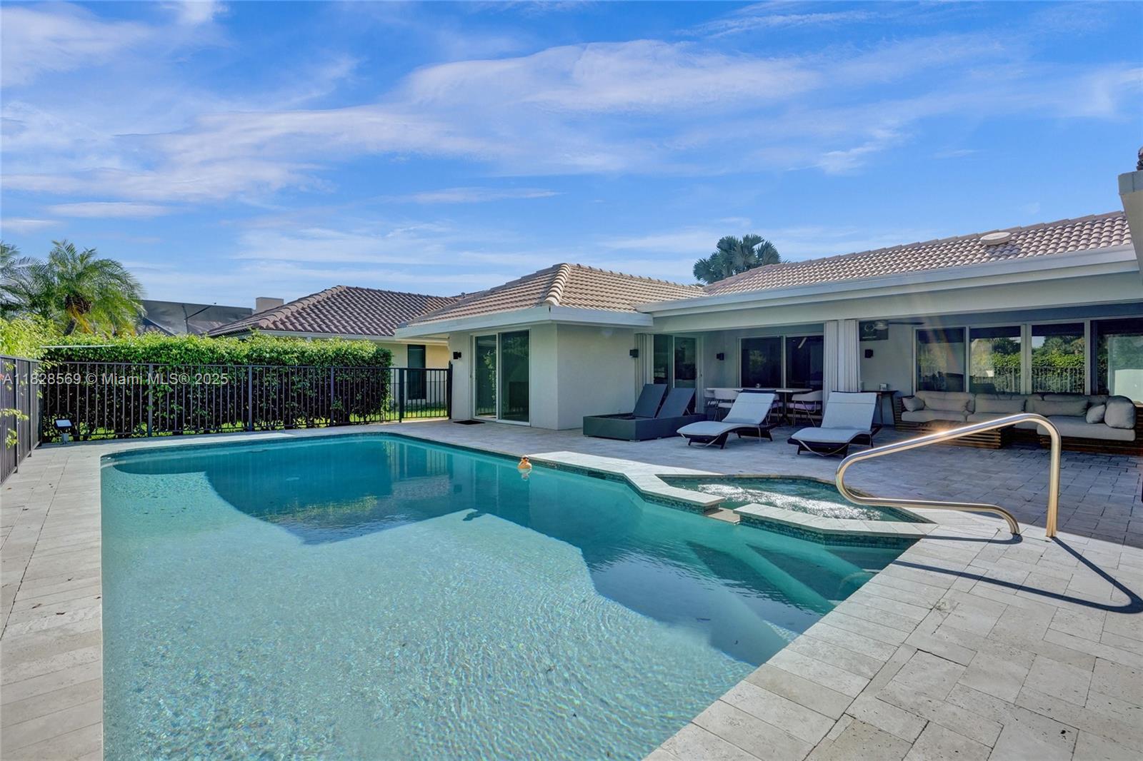 5854 Pinebrook Drive Boca Raton, FL 33433 - Photo 3 of 76