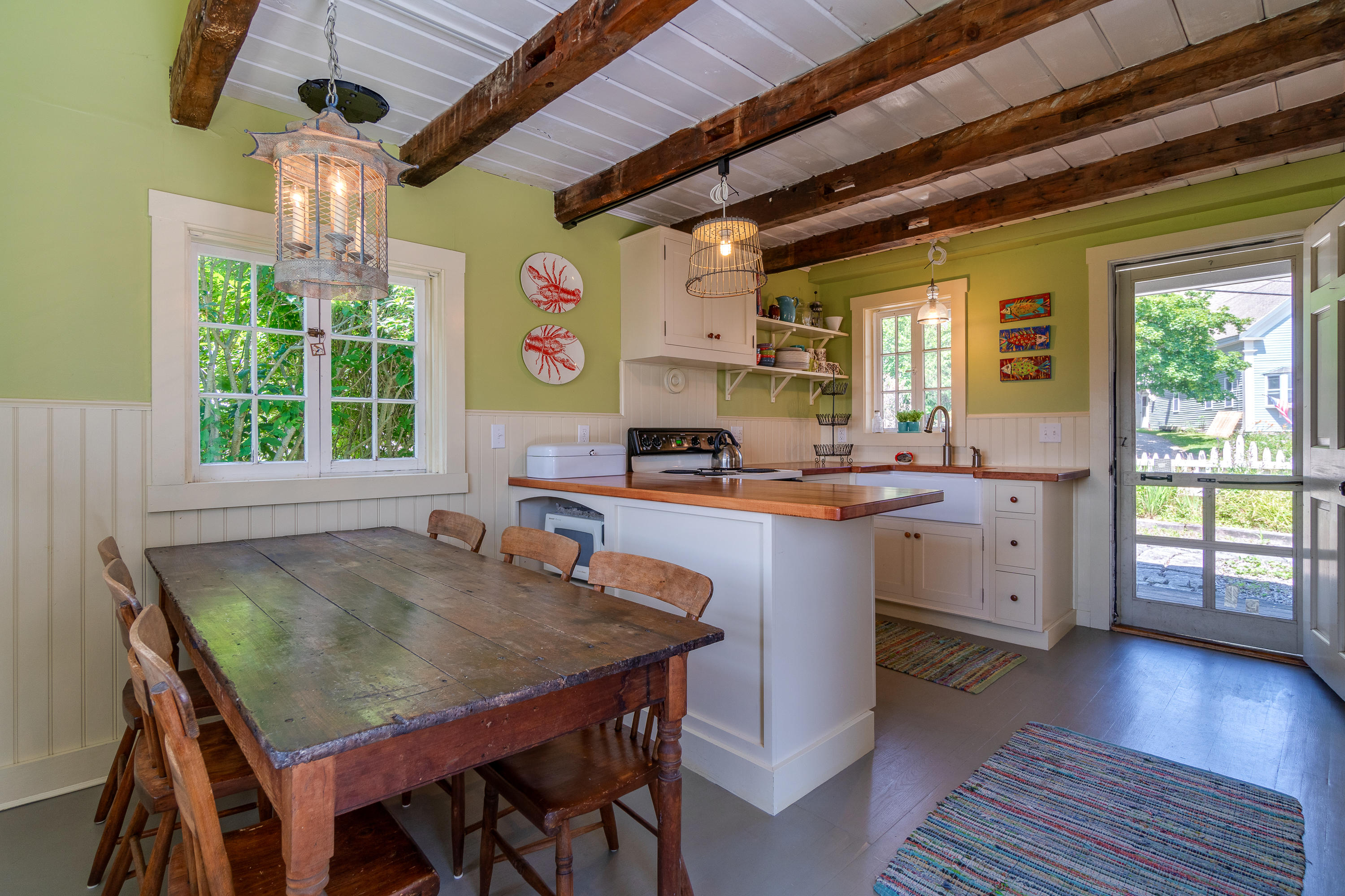 1439 Highway 32 Bristol, ME 04564 - Photo 33 of 54 Kitchen and eat in dining area