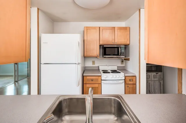 $390,000 | 108 Linden Street, Exeter, NH 03833