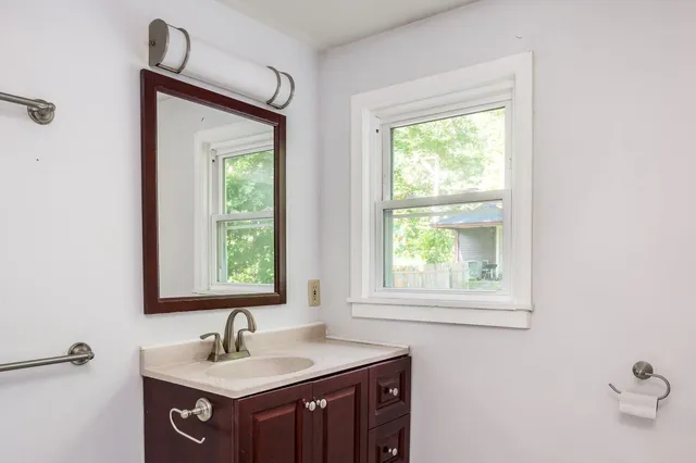 $390,000 | 108 Linden Street, Exeter, NH 03833