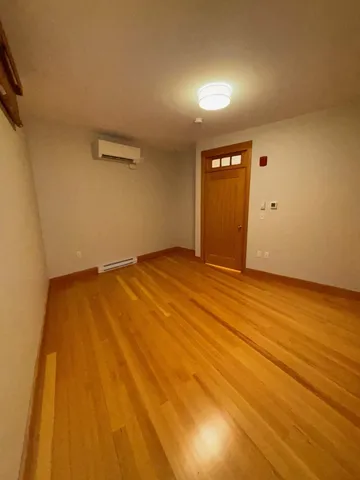 $1,800 | 609 Main Street, Unit 202, Laconia, NH 03246