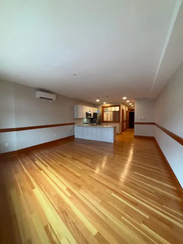 $1,800 | 609 Main Street, Unit 202, Laconia, NH 03246