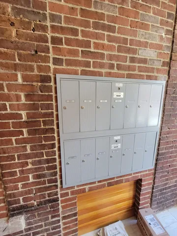 $1,800 | 609 Main Street, Unit 202, Laconia, NH 03246