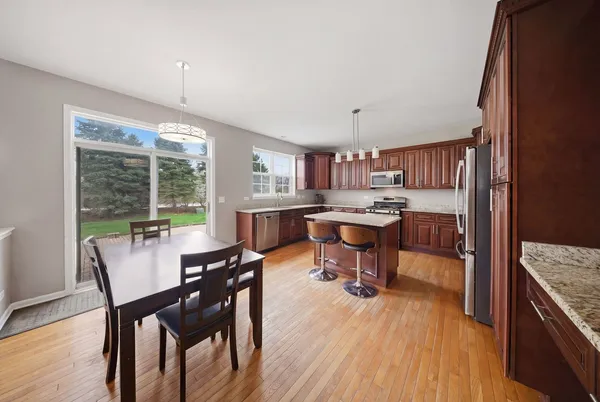 $435,000 | 2533 Lyman Loop, Yorkville, IL 60560