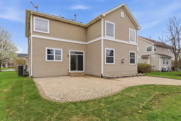 $435,000 | 2533 Lyman Loop, Yorkville, IL 60560