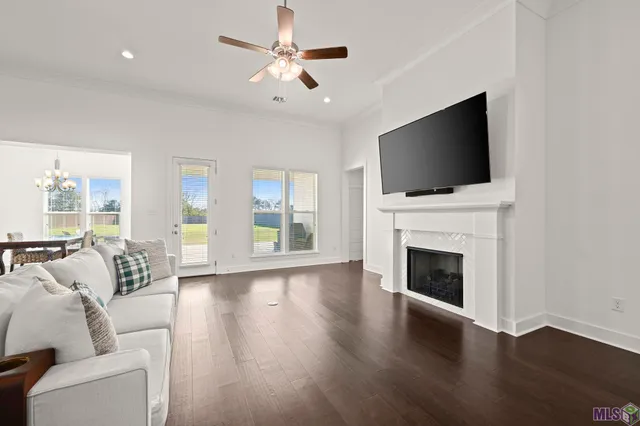 $465,000 | 10233 Oak Colony Boulevard, Baton Rouge, LA 70817