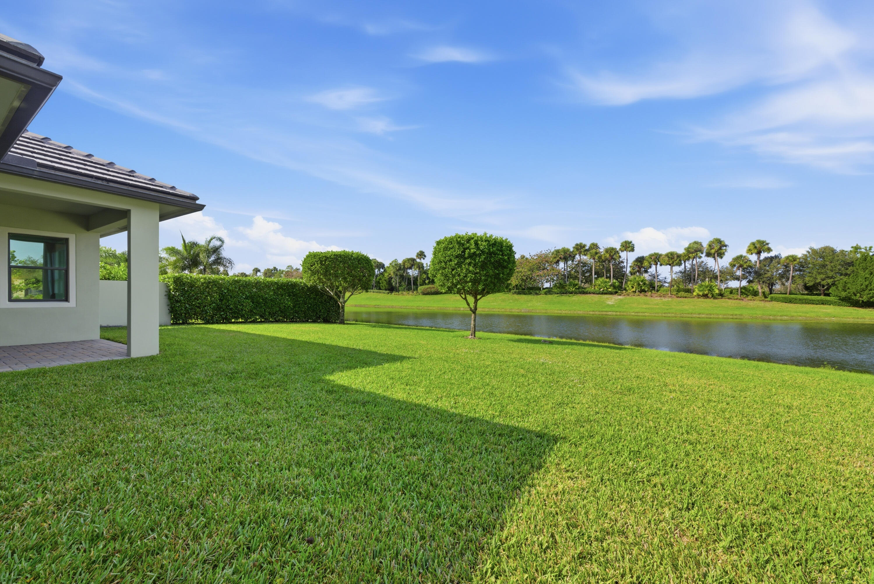 8275 Grand Prix Lane Boynton Beach, FL 33472 - Photo 30 of 54 Lake View