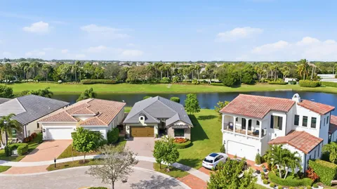 $899,900 | 8275 Grand Prix Lane, Boynton Beach, FL 33472