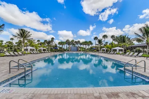 $899,900 | 8275 Grand Prix Lane, Boynton Beach, FL 33472