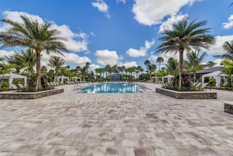 $899,900 | 8275 Grand Prix Lane, Boynton Beach, FL 33472