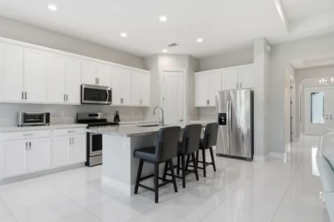 $899,900 | 8275 Grand Prix Lane, Boynton Beach, FL 33472