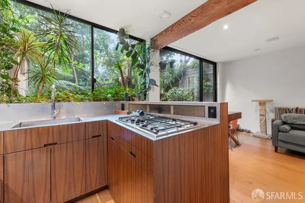 $7,999 | 2530 3rd Street, San Francisco, CA 94107