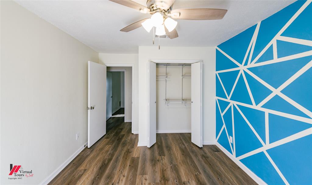 4236 Highway 527 Haughton, LA 71037 - Photo 11 of 38 a view of an entryway with wooden floor