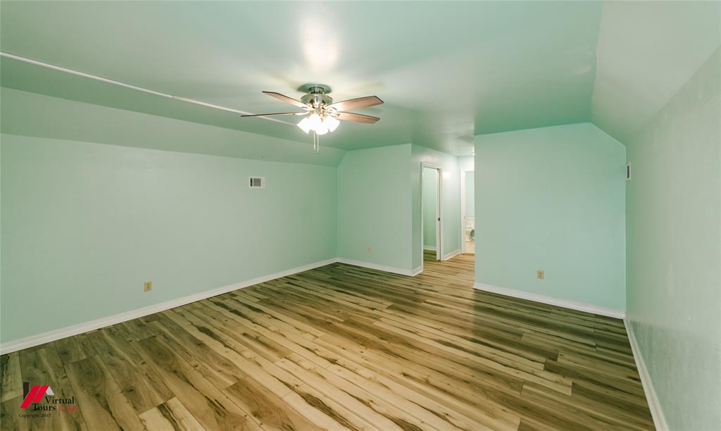 4236 Highway 527 Haughton, LA 71037 - Photo 28 of 38 wooden floor in an empty room