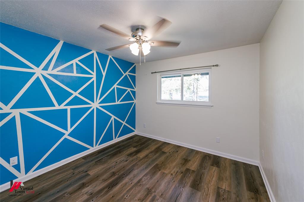 4236 Highway 527 Haughton, LA 71037 - Photo 10 of 38 a view of an entryway with wooden floor