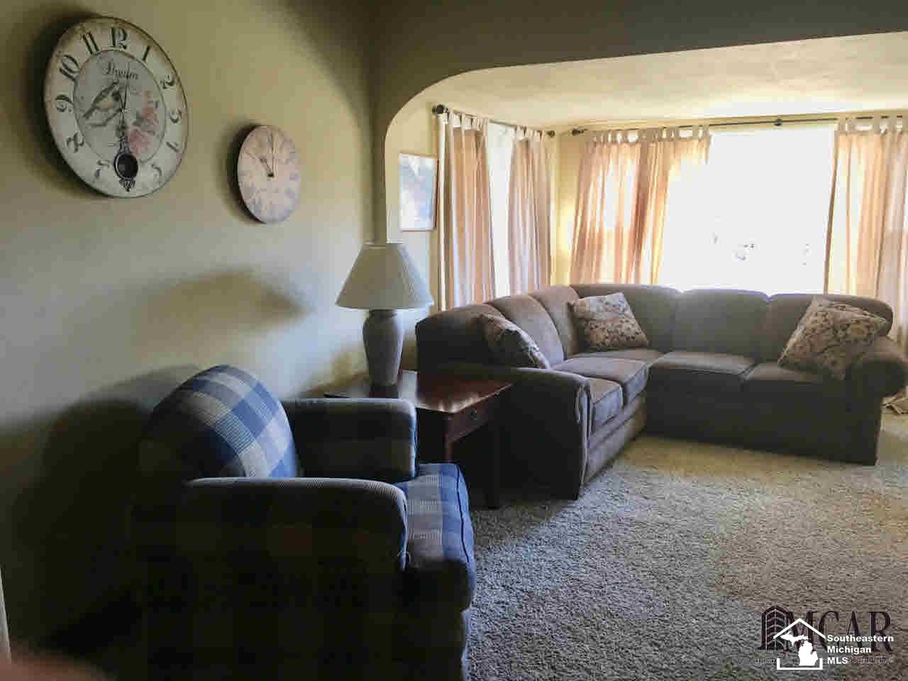 9023 Oakridge Road Temperance, MI 48182 - Photo 19 of 45