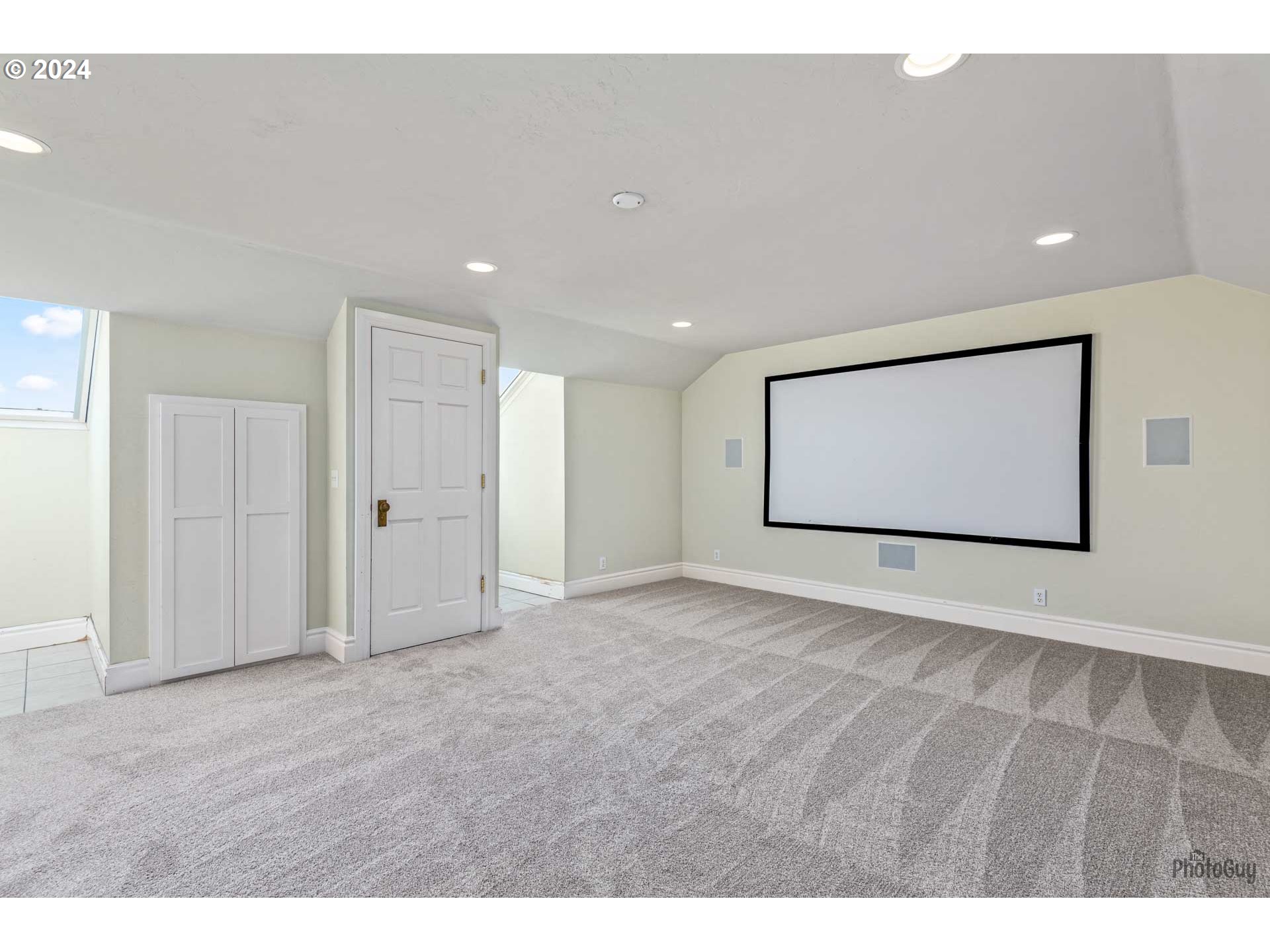 2788 Riverwalk Loop Eugene, OR 97401 - Photo 33 of 48 a view of empty room