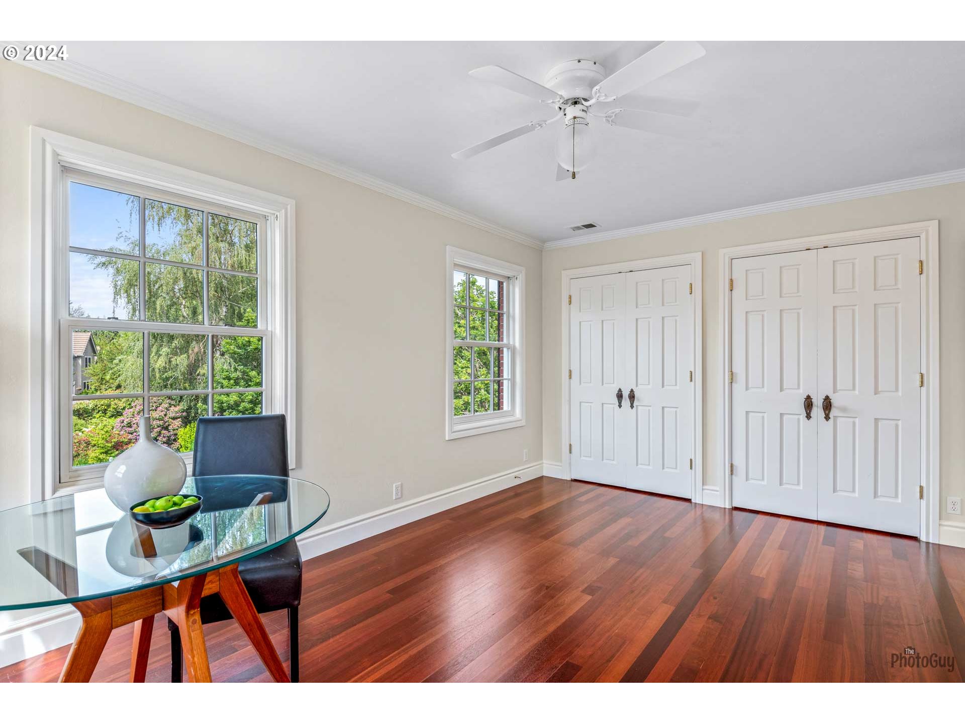 2788 Riverwalk Loop Eugene, OR 97401 - Photo 34 of 48 a workspace room with wooden floor and windows