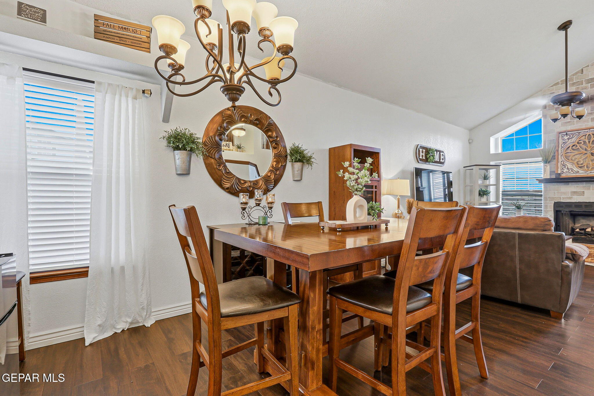 11982 Firefly Way El Paso, TX 79936 - Photo 12 of 62 56-web-or-mls-IMG_5773